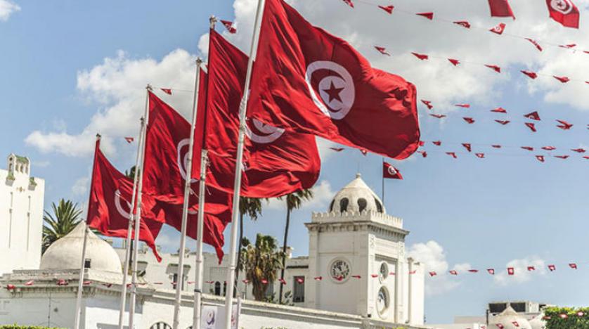 الاستهتار بالقيم القومية العليا: السيادة التونسية